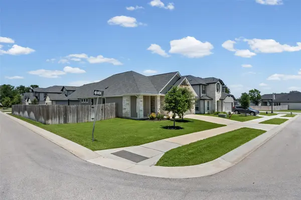 215 Cabiness DR, Salado, TX 76571