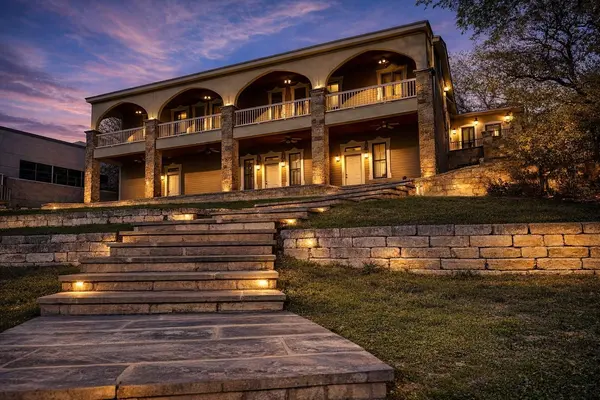 802 Main ST, Bastrop, TX 78602