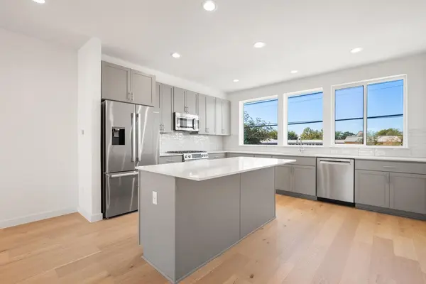 3600 Jetson WAY #4, Austin, TX 78723