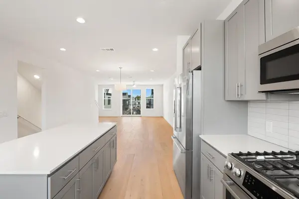 3600 Jetson WAY #4, Austin, TX 78723