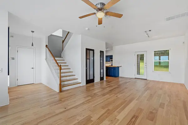 2720 Oak Springs DR, Austin, TX 78702