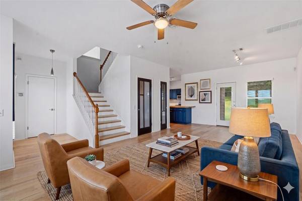 2720 Oak Springs DR, Austin, TX 78702