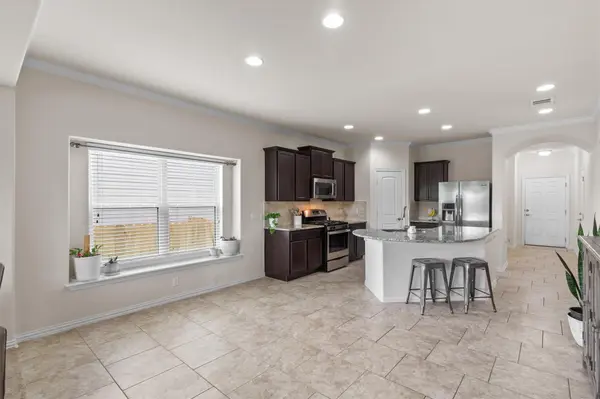 10413 Crescendo LN, Austin, TX 78747