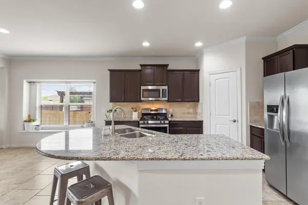 10413 Crescendo LN, Austin, TX 78747