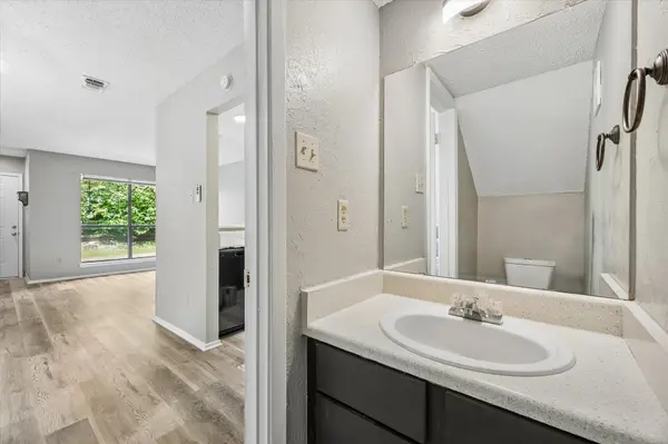 2018 W Rundberg Ln LN #13A, Austin, TX 78758