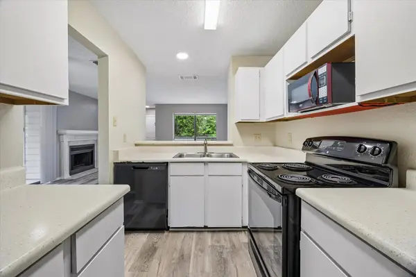 2018 W Rundberg Ln LN #13A, Austin, TX 78758