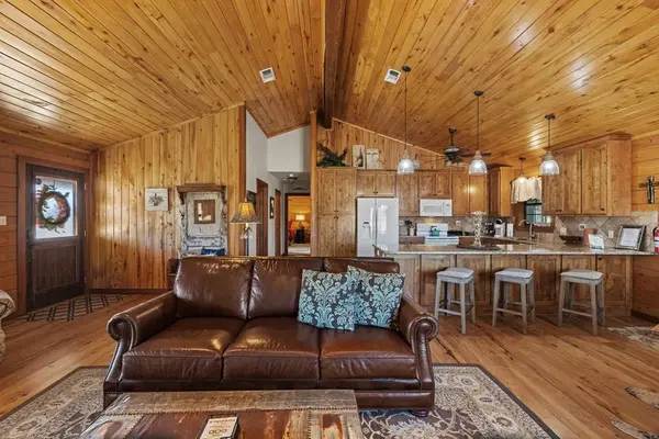 394 Ranch Rd 1376 RD, Fredericksburg, TX 78624