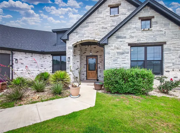 18107 Forrest DR, Whitney, TX 76692