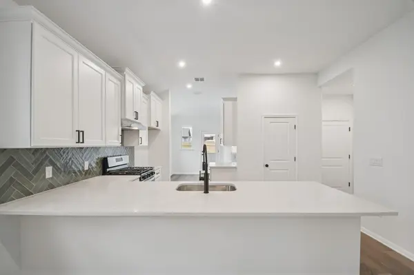 509 Porter Country PKWY, Buda, TX 78610