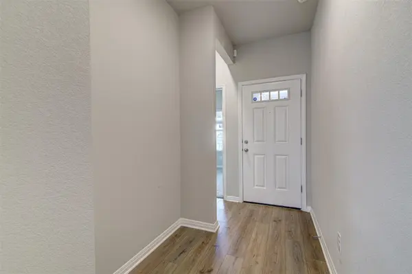 300 Bear Oak ST, Hutto, TX 78634