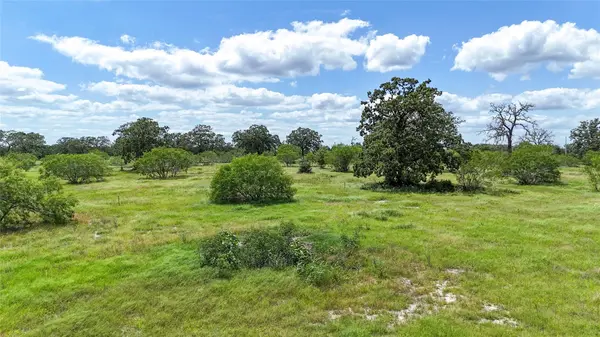 Lot 9 Zack LN, Smithville, TX 78957
