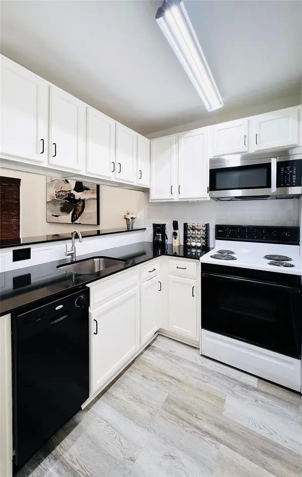 2815 Rio Grande ST #204, Austin, TX 78705