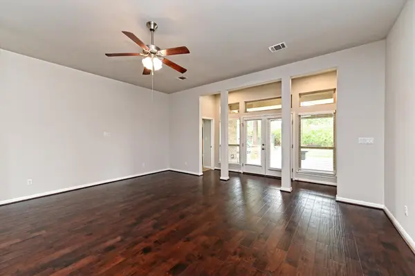 105 Summer Park BND, Cedar Park, TX 78613