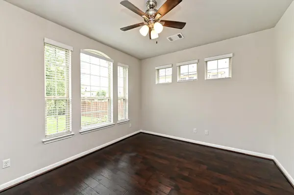 105 Summer Park BND, Cedar Park, TX 78613