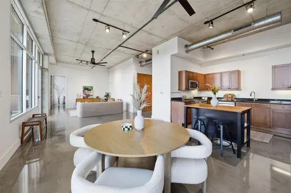 800 W 5th ST #906, Austin, TX 78703