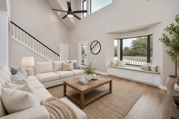 330 Live Oak Hills CT, San Marcos, TX 78666