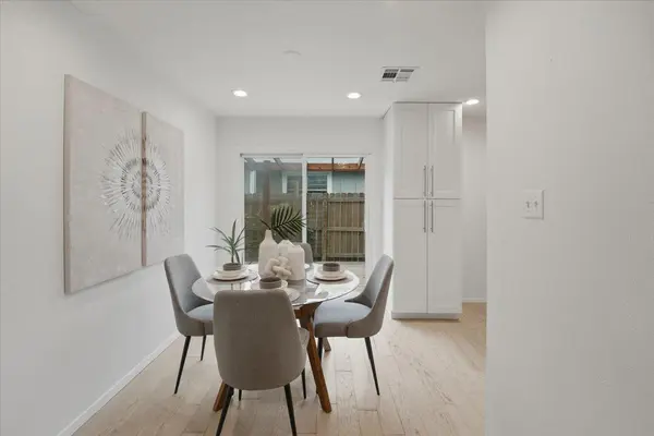 6711 West Gate BLVD #B, Austin, TX 78745