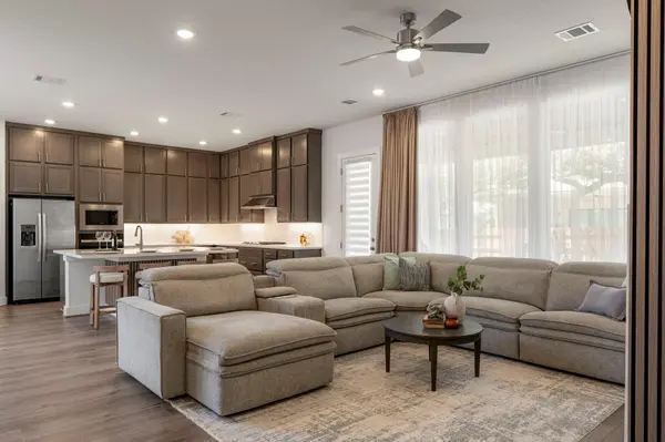 298 Canal DR, Dripping Springs, TX 78620
