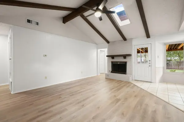 2600 Greenland LN, Austin, TX 78745