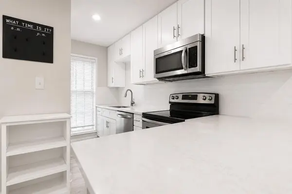 3814 Southway DR, Austin, TX 78704