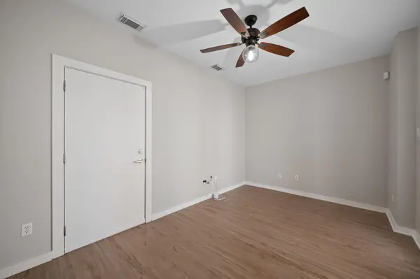 6000 S Congress Ave #302, Austin, TX 78745