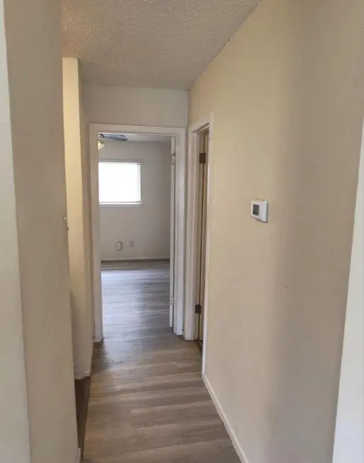 2609 Ektom DR #D, Austin, TX 78745