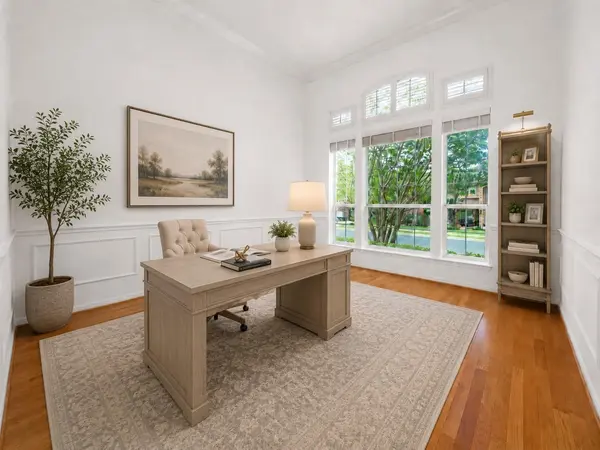 8004 Bottlebrush DR, Austin, TX 78750