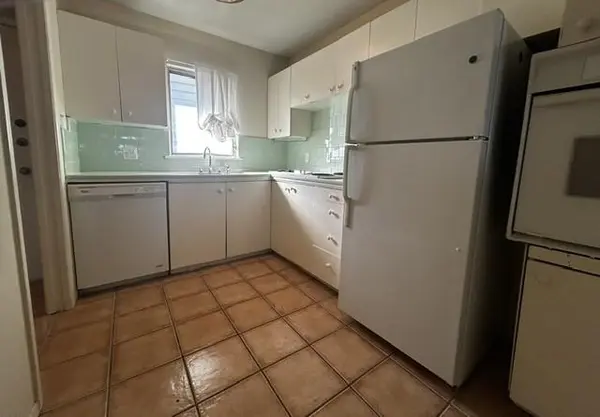 5320 Balcones DR #A, Austin, TX 78731