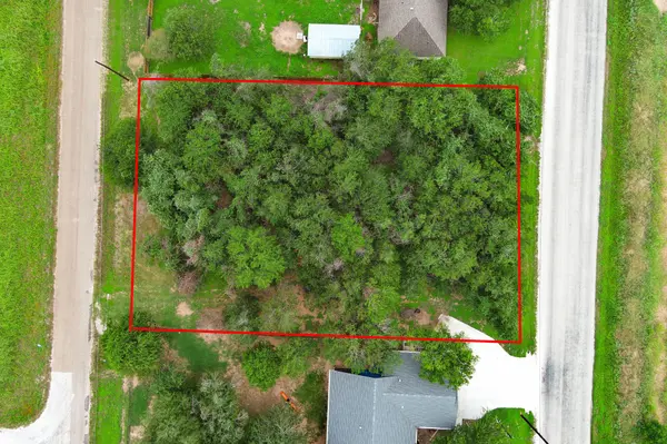 1331 Lovers LN, Bastrop, TX 78602