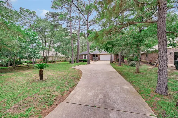 274 Akaloa DR, Bastrop, TX 78602