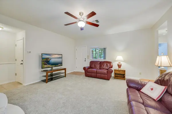 274 Akaloa DR, Bastrop, TX 78602