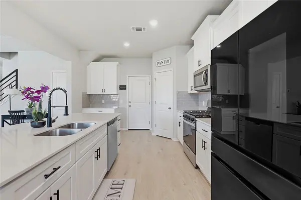 596 Backstays LOOP, Kyle, TX 78640