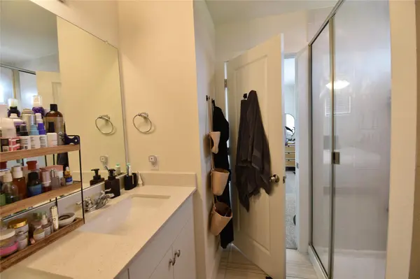 331 Alamar Knot WAY #208, Georgetown, TX 78626