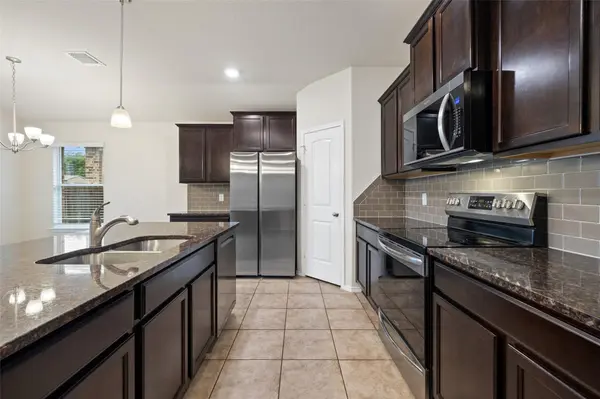 5586 Perdita DR, Belton, TX 76513