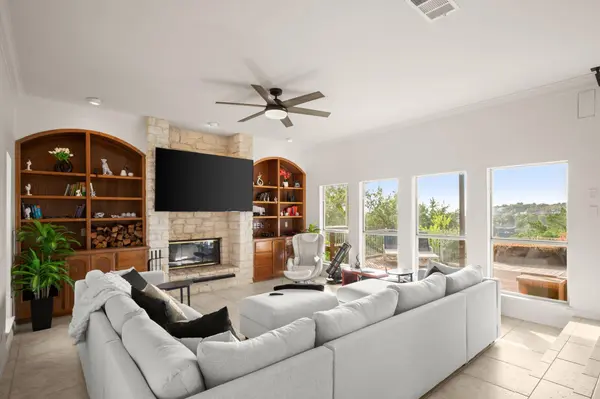 7209 Foxtree CV, Austin, TX 78750