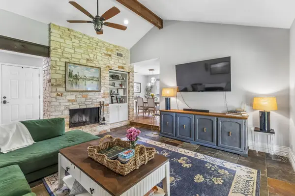 10504 Wagon Gap DR, Austin, TX 78750