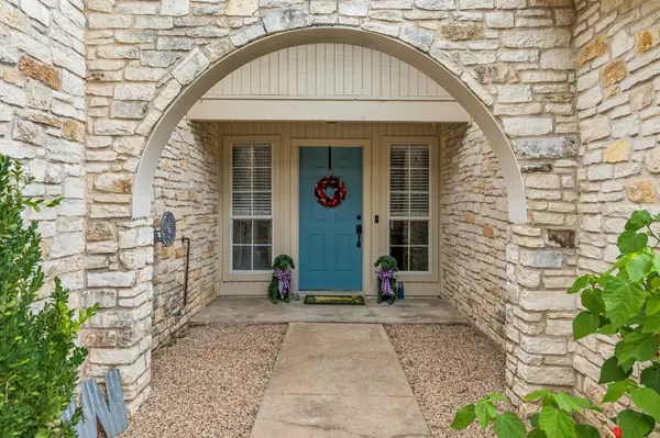 10504 Wagon Gap DR, Austin, TX 78750