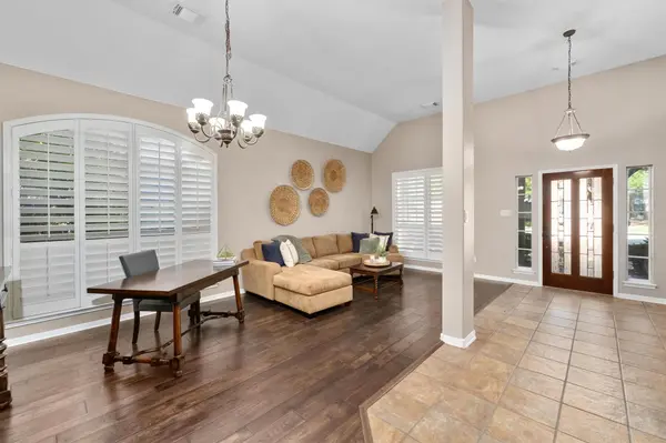 2705 Wolkin CV, Round Rock, TX 78681