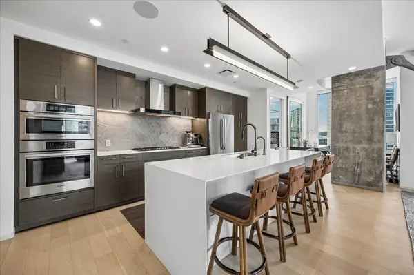 301 West Ave #1004, Austin, TX 78701