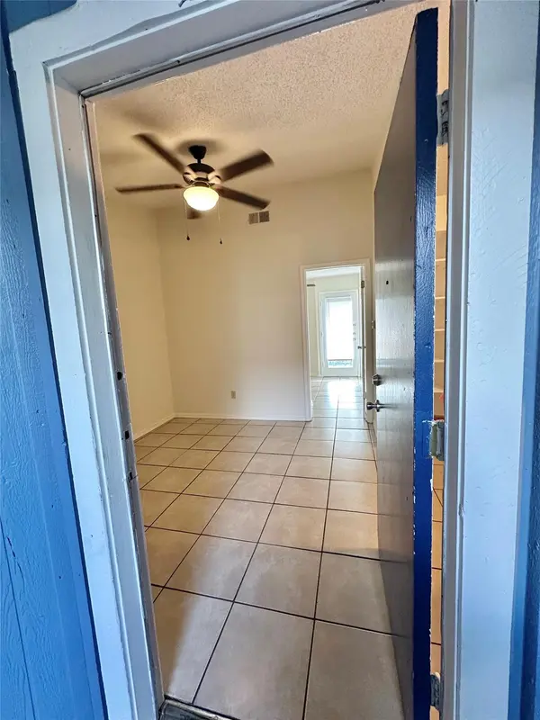 4322 Gillis ST #206, Austin, TX 78745