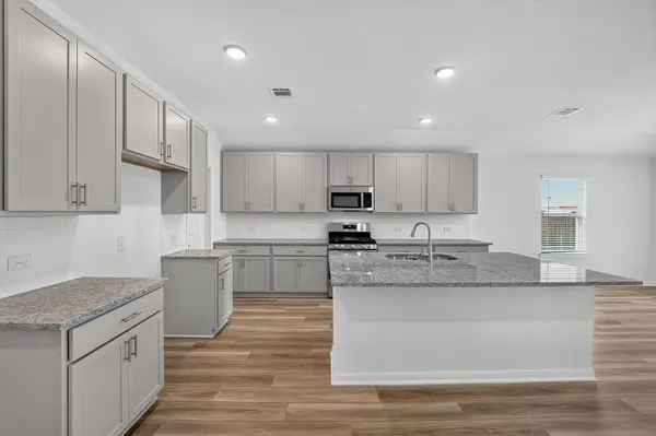 4006 Wynn RD, Hutto, TX 78634