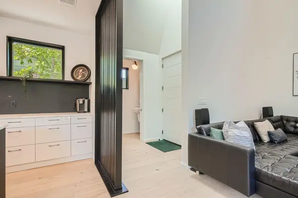 7525 Delafield LN #A, Austin, TX 78752