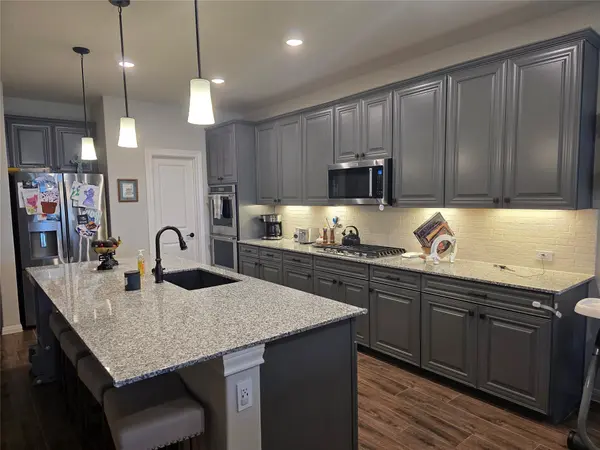 461 Grace Lilly DR, Buda, TX 78610