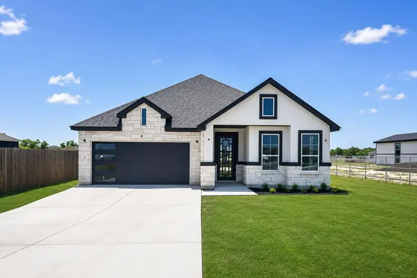 153 Trebol ST, Dale, TX 78616