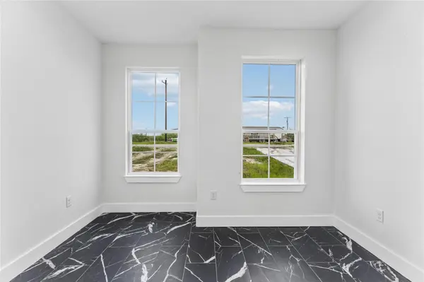 153 Trebol ST, Dale, TX 78616