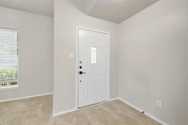 124 Steven ST, Hutto, TX 78634