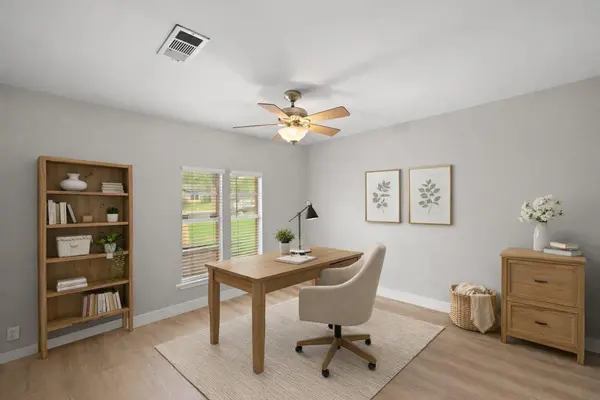 902 Emerald Wood DR, Austin, TX 78745