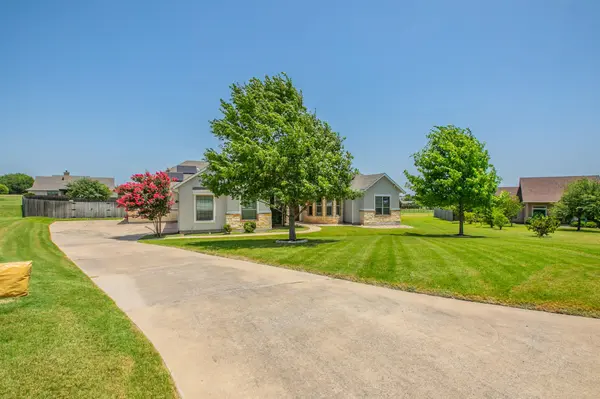 112 Haven CV, Hutto, TX 78634