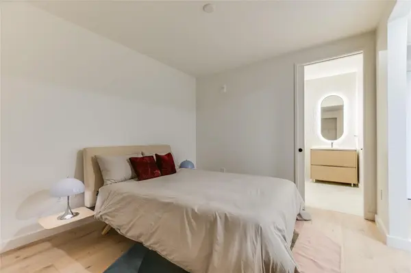 610 Davis ST #3206, Austin, TX 78701