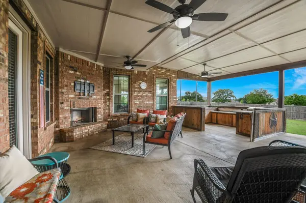 212 Christine LN, Liberty Hill, TX 78642